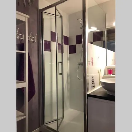 T2 Classe Confort, Centre, Equipe Pour Bebe, Et Wifi Gratuite *