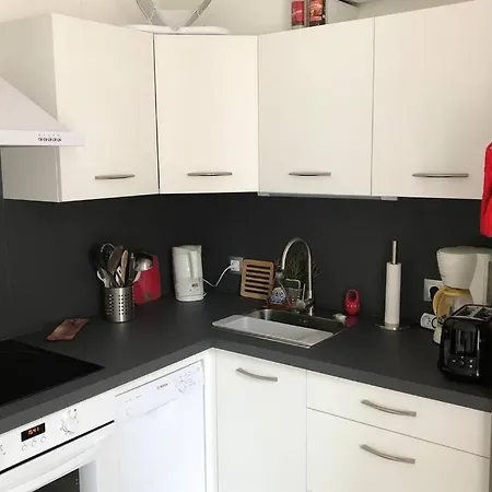 T2 Classe Confort, Centre, Equipe Pour Bebe, Et Wifi Gratuite Daire